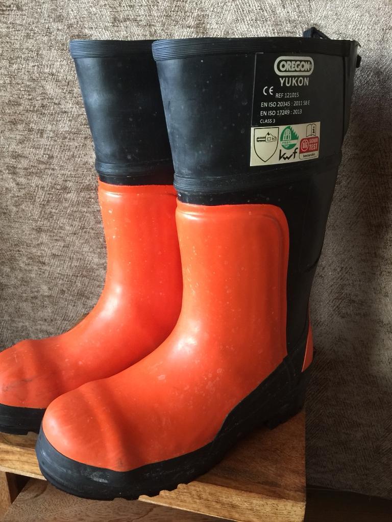 oregon yukon chainsaw boots